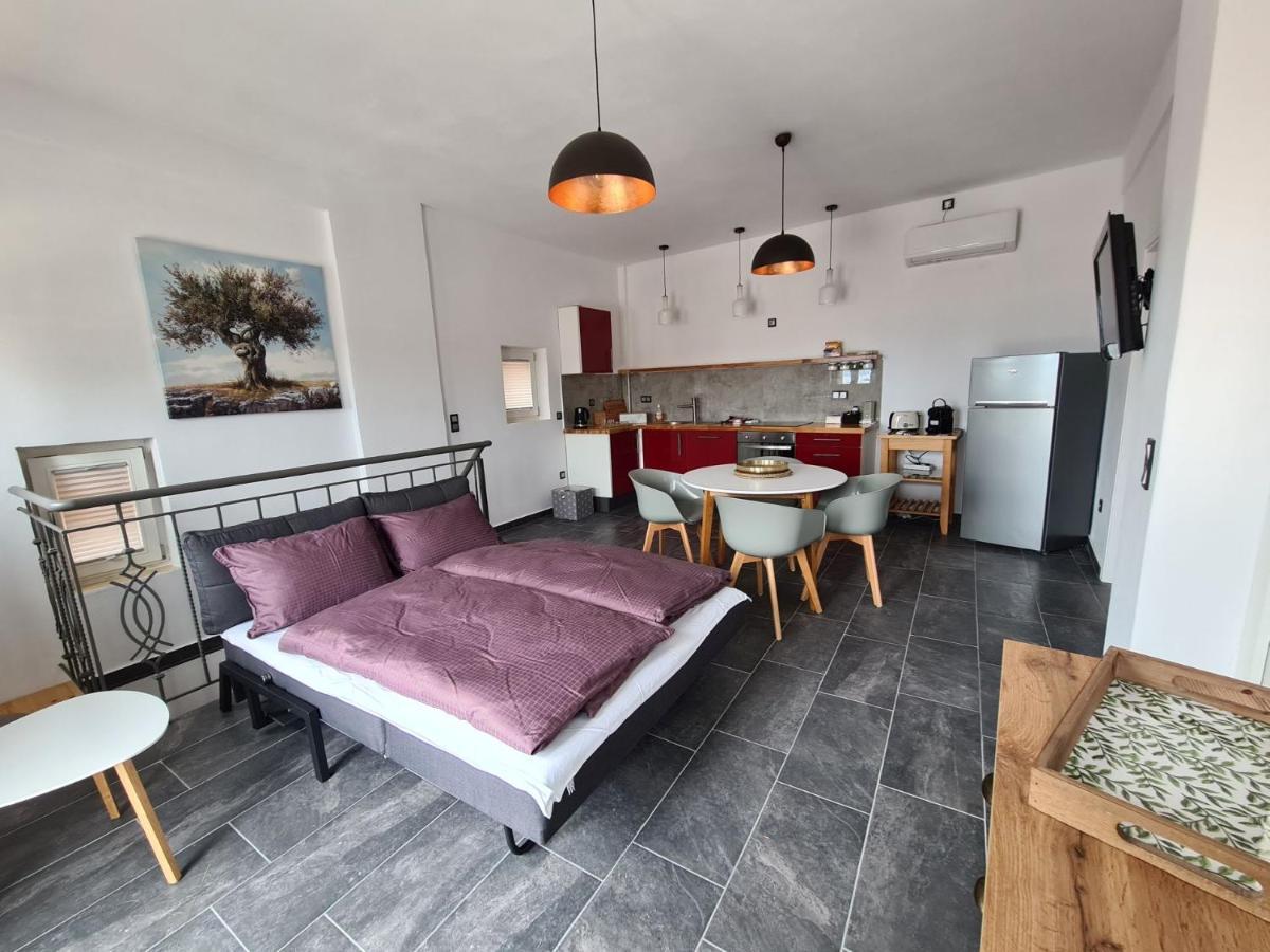 Gythio Townhouse Lägenhet Exteriör bild